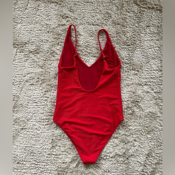 Beach Riot Reese Rib One-Piece Swimsuit - Picture 6 of 8
